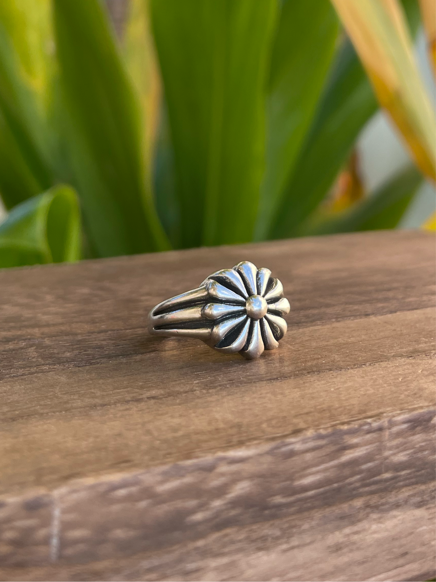 925 Stirling Silver Chrome Flower Ring