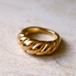 Croissant Ring Gold